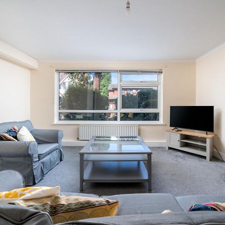 Redhill Surrey 2 Bedroom Pet Friendly Apartment By Sublime Stays Extérieur photo