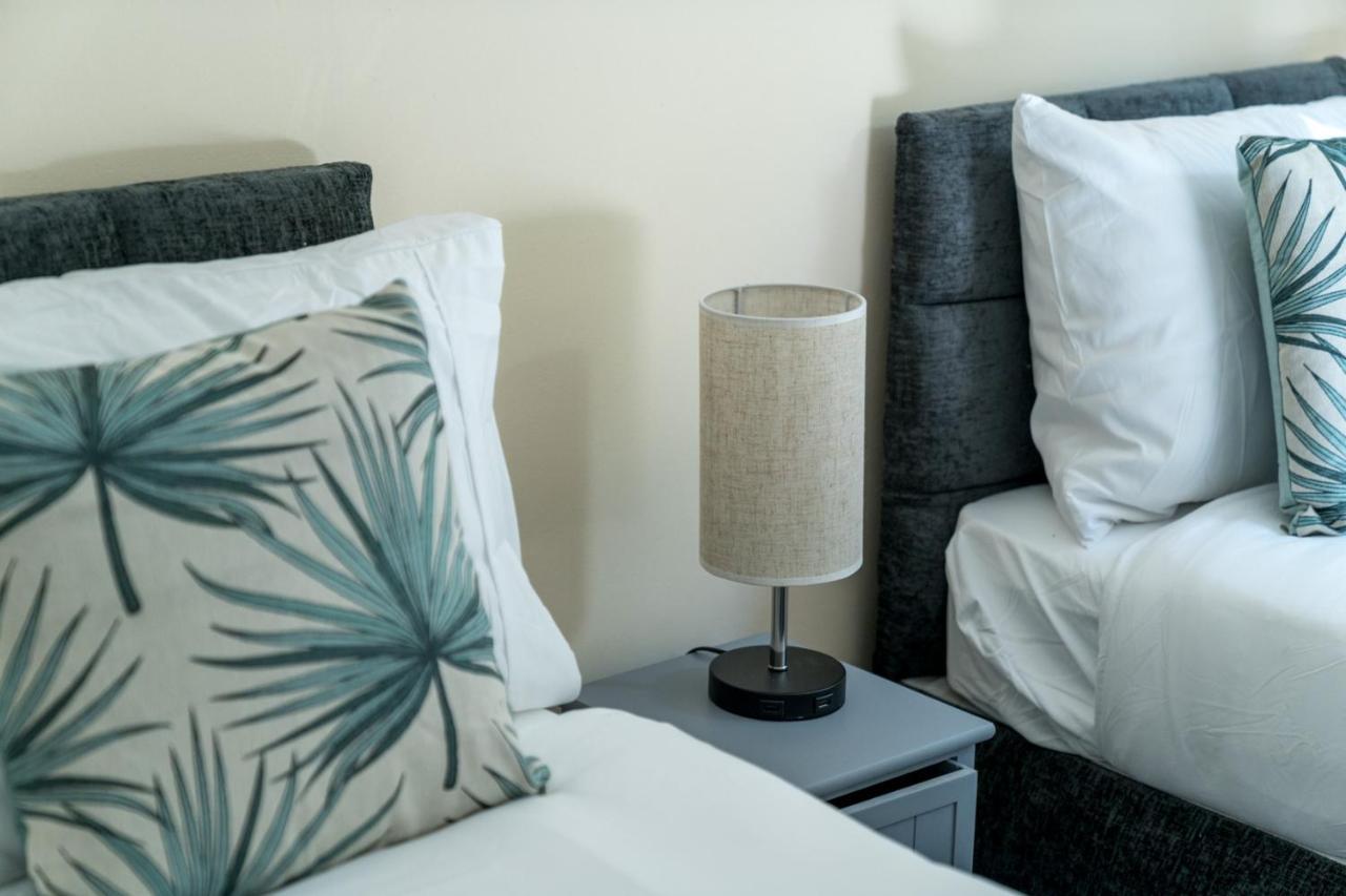 Redhill Surrey 2 Bedroom Pet Friendly Apartment By Sublime Stays Extérieur photo