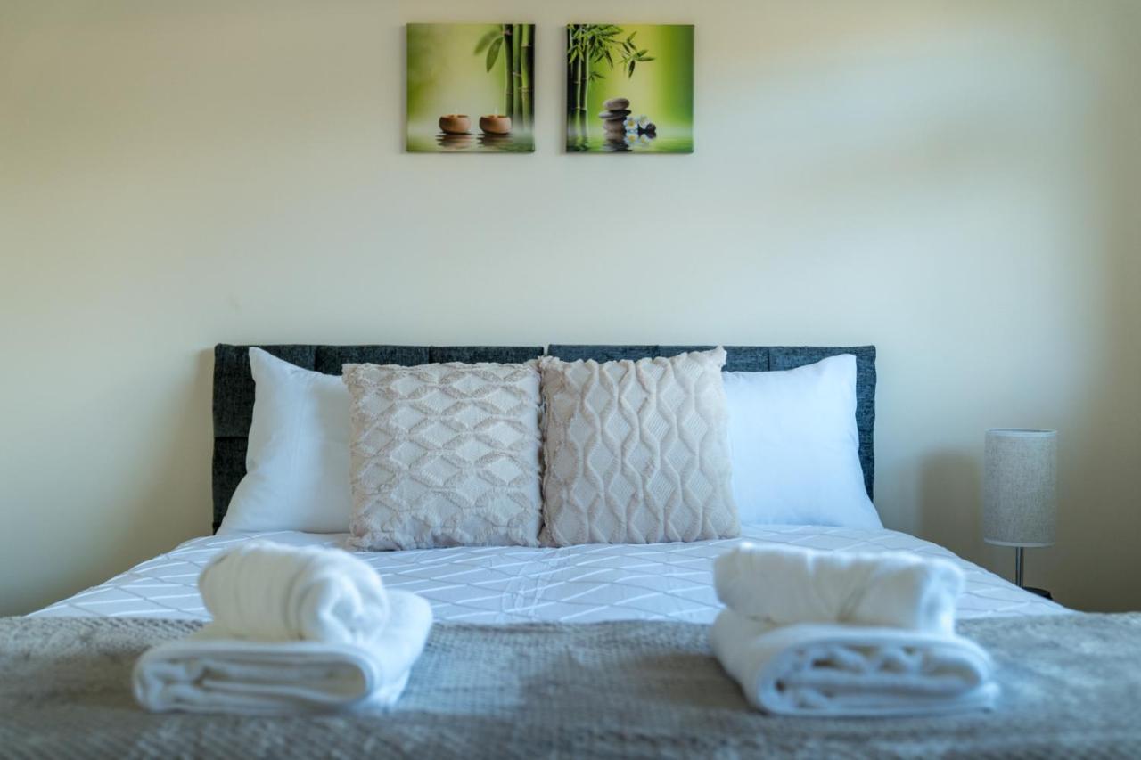 Redhill Surrey 2 Bedroom Pet Friendly Apartment By Sublime Stays Extérieur photo